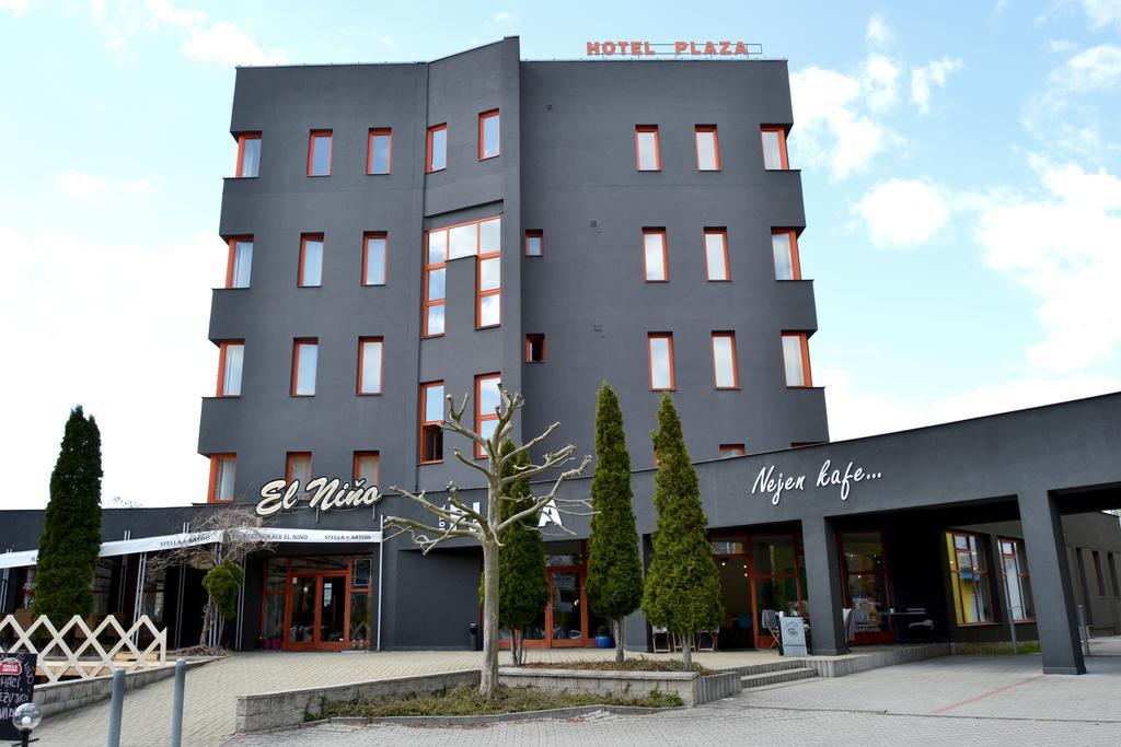 Hotel Plaza Mlada Boleslav Exterior photo