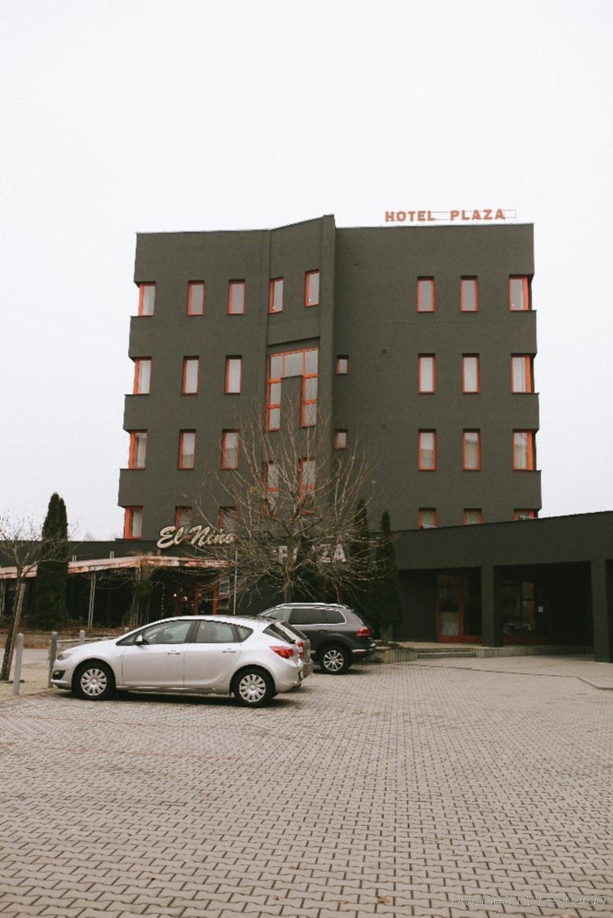 Hotel Plaza Mlada Boleslav Exterior photo